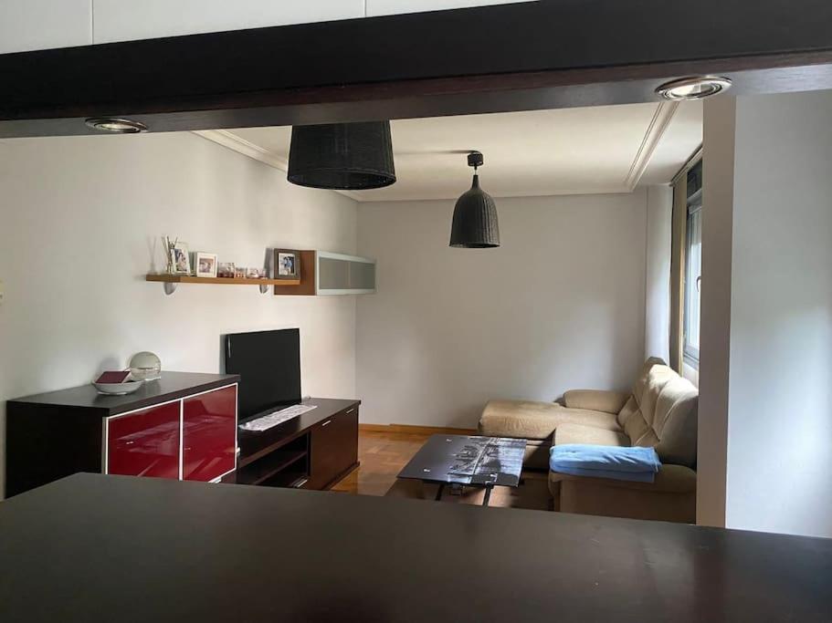Amplio Apartamento Con Plaza De Parking. Apartment Gijon Bagian luar foto